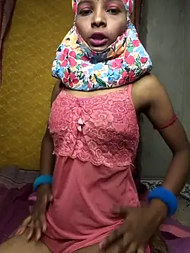 Cutesoma01 online show from April 18, 12:02 am