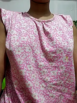 sexy-trisha1 online show from March 27, 10:43 pm