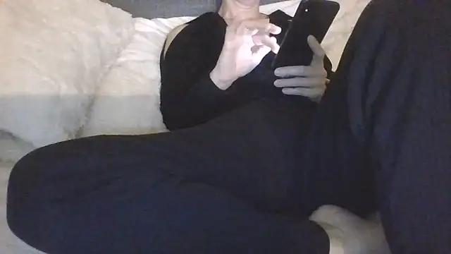 Valentinette online show from March 6, 9:21 pm