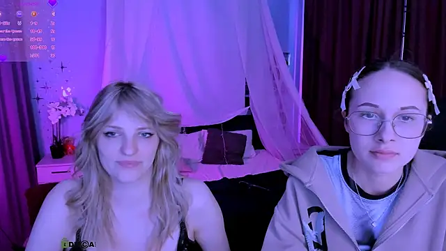 mona cloud online show from April 15, 7:58 pm