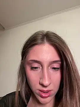 MiaaLoveeee online show from February 14, 6:21 pm