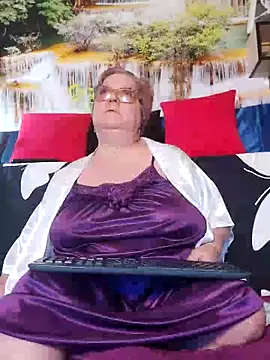 QueenPammy1 online show from March 14, 8:04 am