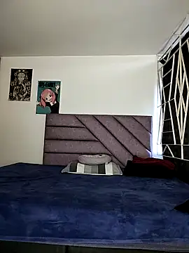 KARINNA  RAVEN online show from April 9, 10:48 pm