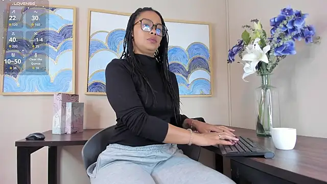 andrea xoe  online show from November 9, 1:51 pm