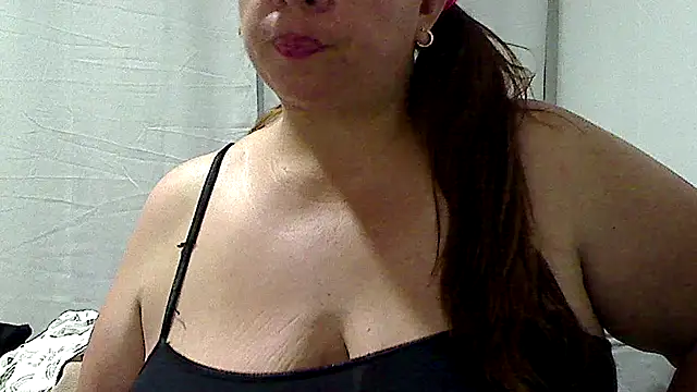 luciana69hot online show from April 7, 6:10 pm