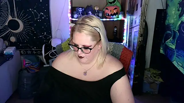 Kinky Witch online show from April 14, 1:05 am