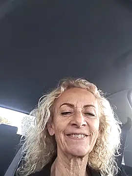 clarabell4 online show from April 8, 5:15 pm