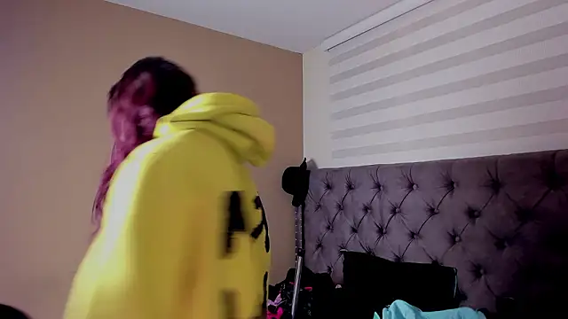 Missy davis online show from March 10, 2:15 am