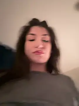 ScarletBloom  online show from April 2, 4:26 pm