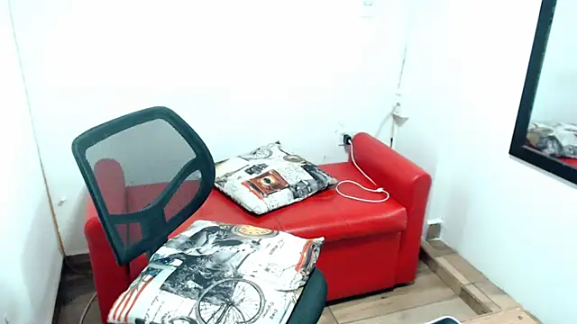 DIVAX MONSERRAT online show from March 5, 8:26 pm