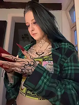 Seductively4 20 online show from February 17, 11:53 am