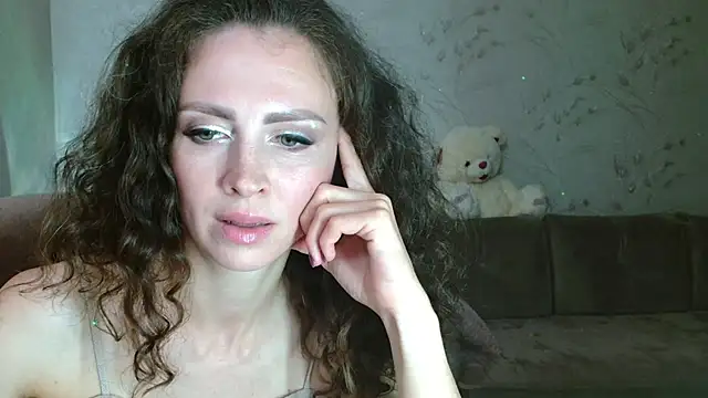 Amber Carrol online show from June 4, 8:13 pm