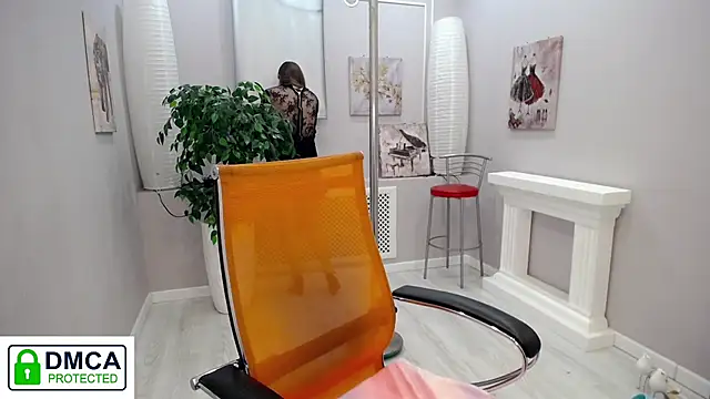 muriel elvin online show from February 12, 5:53 am