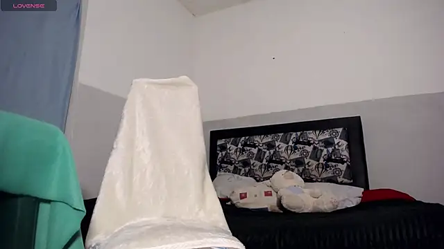 Charlotte Richi online show from November 3, 7:40 pm