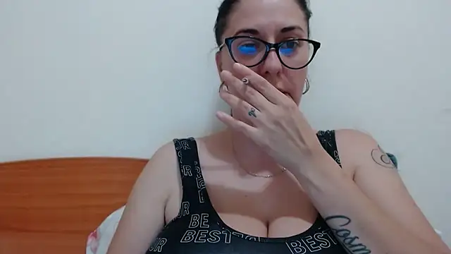 jollene online show from July 23, 12:46 pm