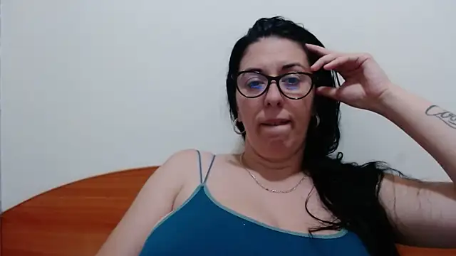 jollene online show from June 30, 2:05 pm