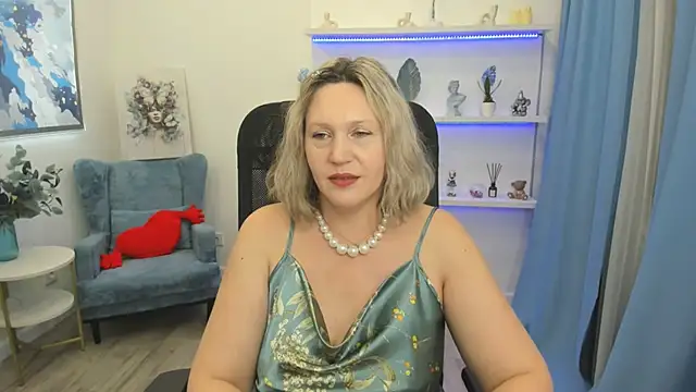 NinaStarle online show from March 22, 11:49 am