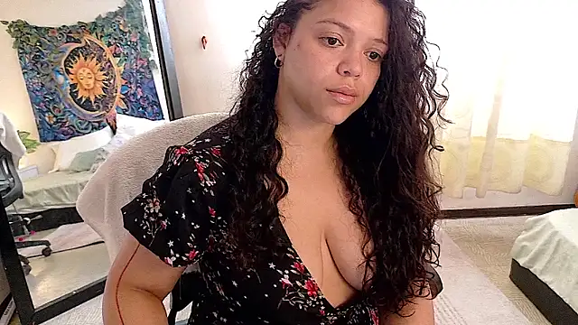 Amanda sweet online show from June 16, 2:40 pm