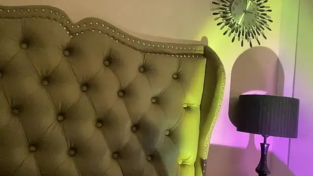 solana imani online show from April 7, 7:38 pm