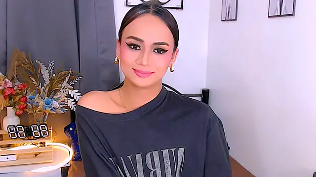 Zialustts online show from February 28, 3:50 am