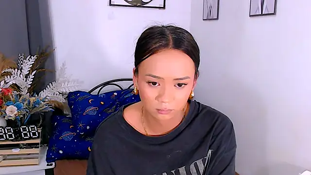 Zialustts online show from February 2, 6:07 pm