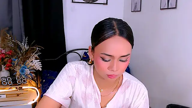 Zialustts online show from March 5, 4:14 pm