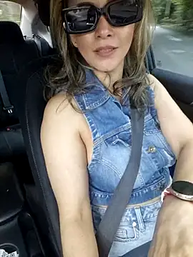 Miasiren online show from April 14, 3:34 pm