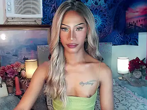 sassylatina online show from February 22, 3:02 pm