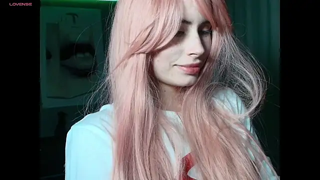 PieraMarch online show from April 14, 9:04 pm