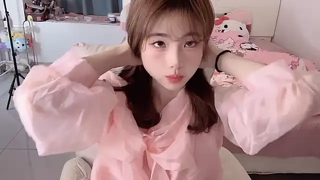 gougou77 online show from April 12, 1:58 pm