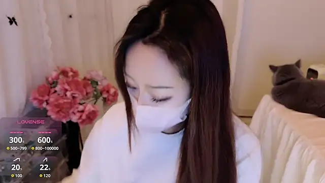 charlotte520 online show from March 25, 12:05 am