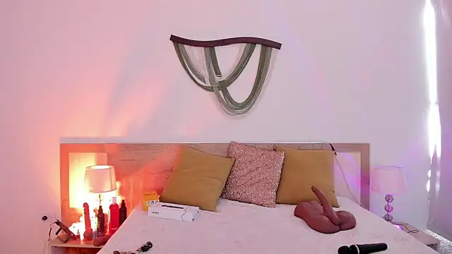 Dakota Mars online show from March 21, 8:03 pm