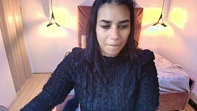 Lia Blake  online show from June 30, 7:24 pm