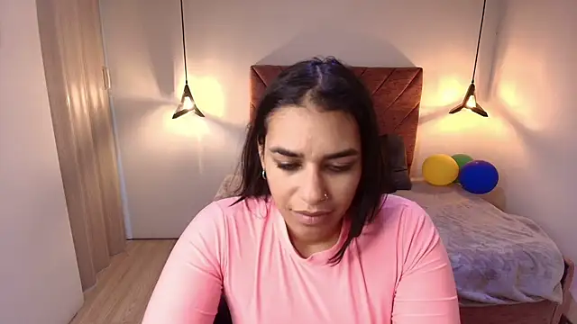 Lia Blake  online show from July 6, 7:49 pm
