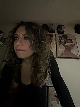 Chicagobabe online show from February 21, 11:33 am