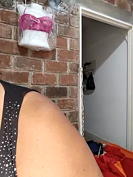 NARNYALABELLA online show from March 20, 3:17 pm