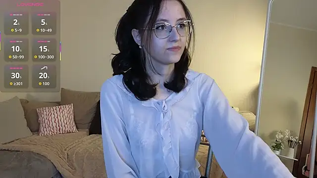 EsmaWonka online show from April 9, 7:03 am