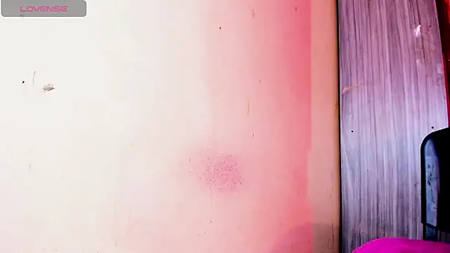 Rossedewitt  online show from March 30, 7:13 pm