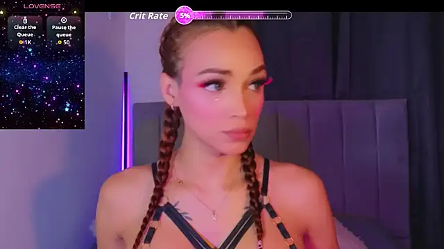 crisbunny x online show from April 14, 2:33 am