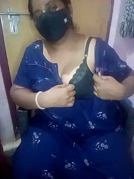 Jessi 25 online show from April 14, 7:03 pm