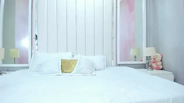 luna hot ass online show from June 11, 8:16 pm