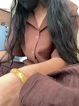 modelnishu online show from March 27, 10:05 am