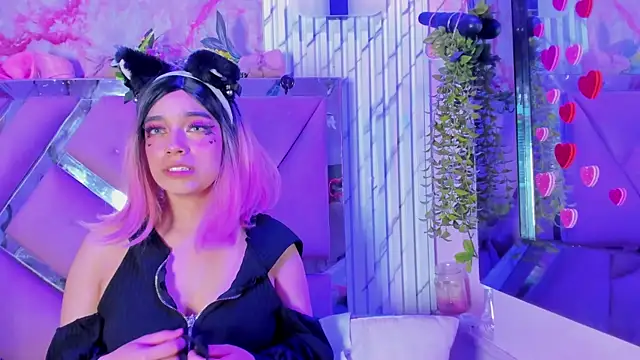 Akane Hikari  online show from April 15, 8:15 am