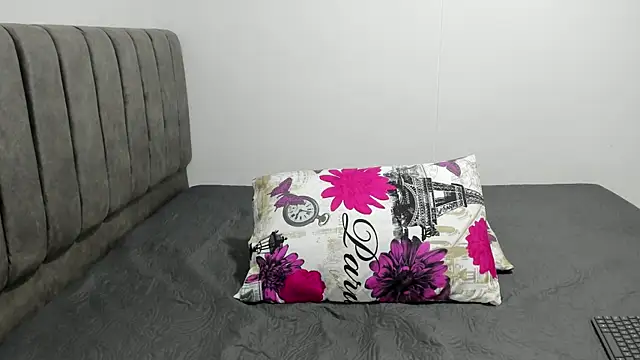 CristinaPiccone online show from February 9, 2:58 am