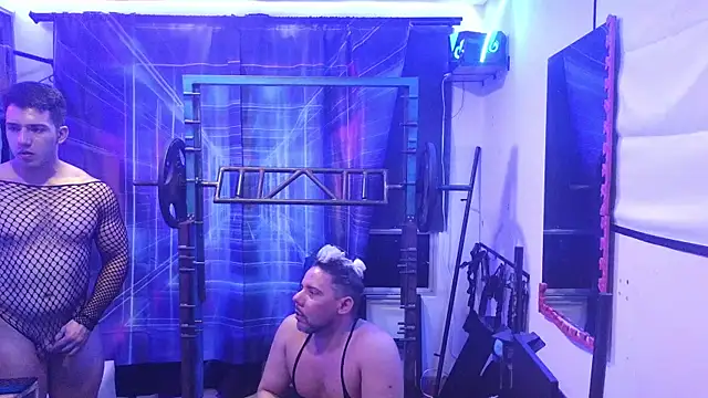 Liam forest  online show from November 21, 2:46 am