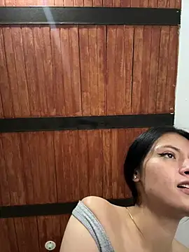 LiaCollings online show from April 12, 3:26 pm