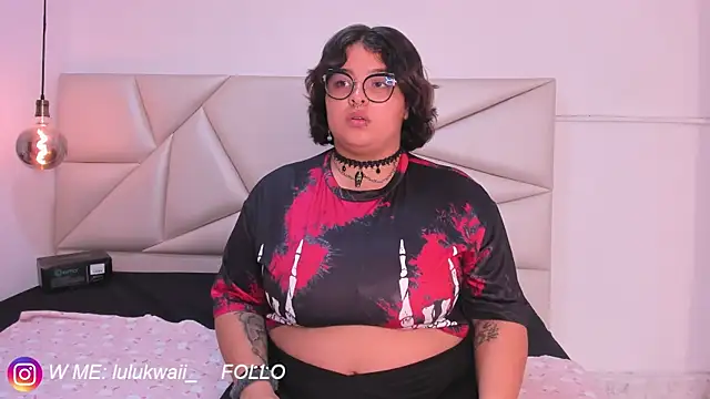 lulukawai16 online show from March 30, 7:13 pm