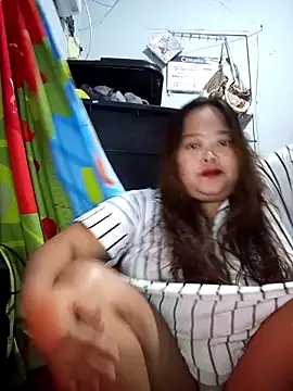 sweetbigtits19 online show from March 26, 11:23 am