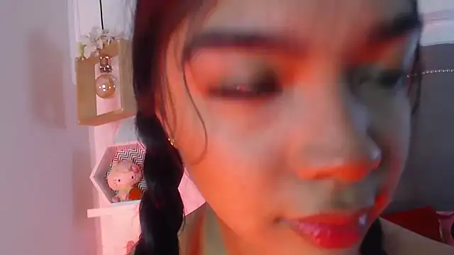 pocahontamoon online show from March 4, 3:29 pm