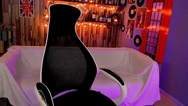 Stef Nicks online show from June 5, 5:11 am